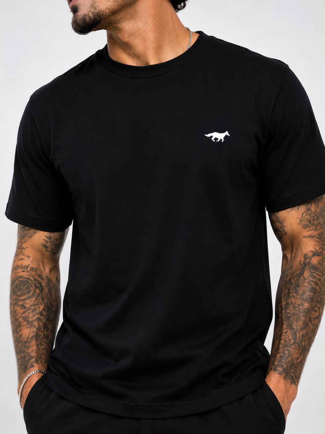 CAMISETA PREMIUM BASIC PRETO SAN HERNAN